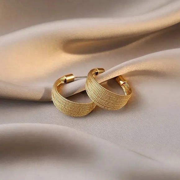 14K Gold Filled Hoop Earrings - Picture 2 of 5